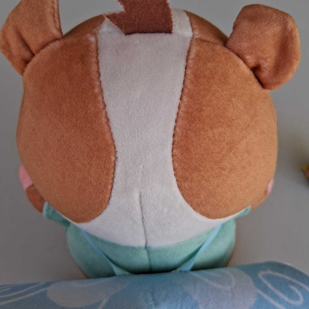Spin Master Vida The Vet Pip 7" Plush Toy & 1.5" Mini Action Figure Set - Picture 11 of 11